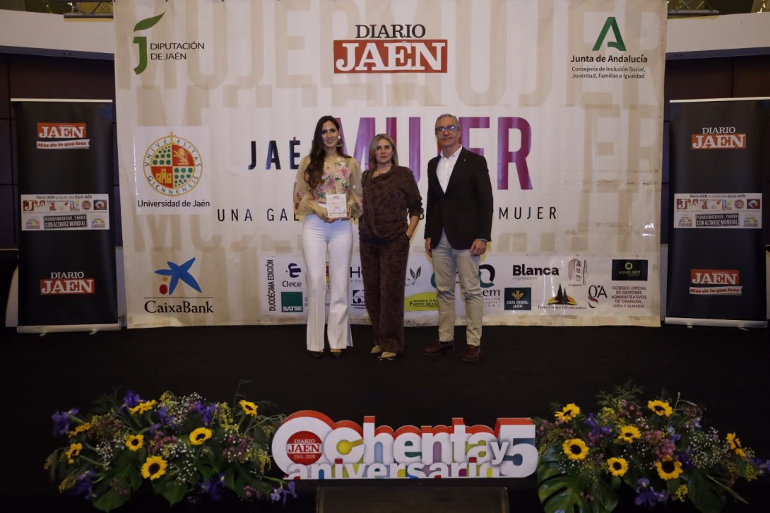 premio mujer creativa 1